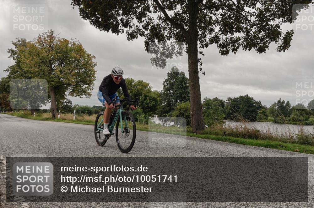 30.08.2026 - Elbe Triathlon Hamburg Michael Burmester http://msf.ph/oto/10051741 30.08.2026 10:21:43 Radfahren 974 meine-sportfotos.de