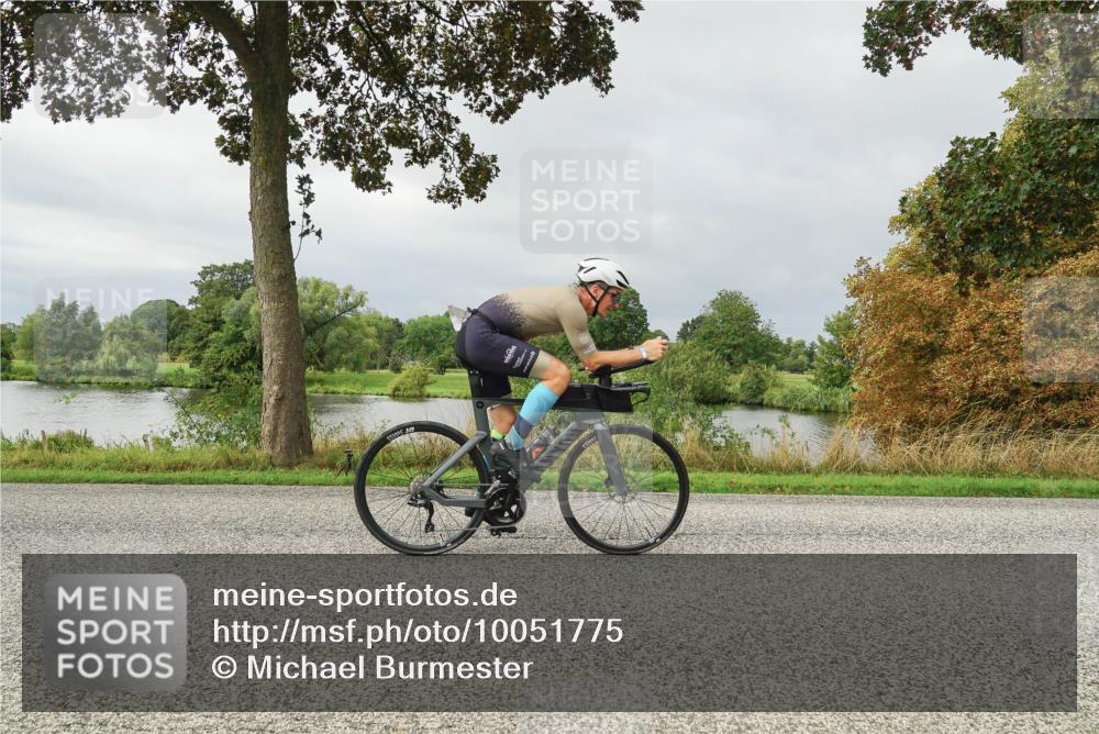 30.08.2026 - Elbe Triathlon Hamburg Michael Burmester http://msf.ph/oto/10051775 30.08.2026 09:59:58 Radfahren 248, 394, 430, 467, 547, 697, 874, 900, 947, 958 meine-sportfotos.de