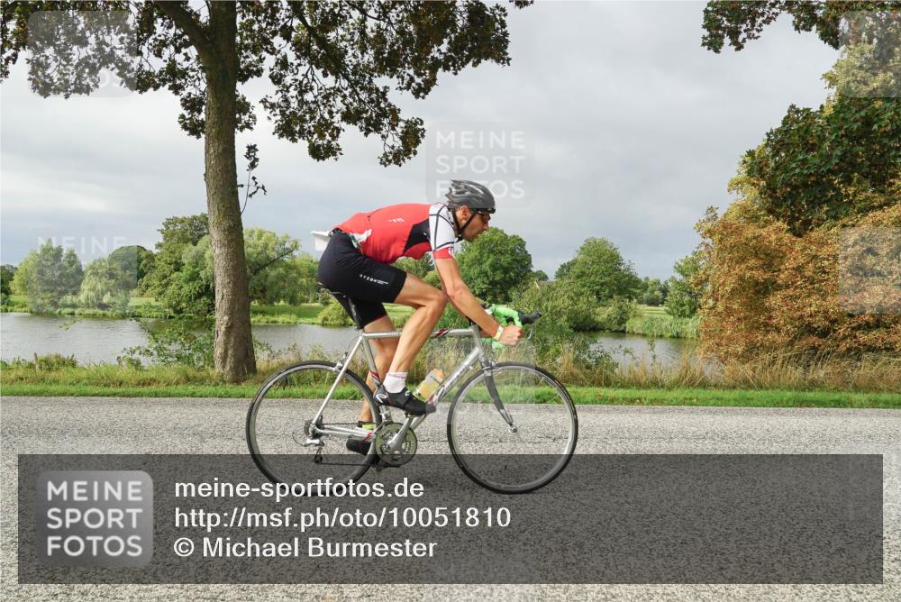 30.08.2026 - Elbe Triathlon Hamburg Michael Burmester http://msf.ph/oto/10051810 30.08.2026 10:00:44 Radfahren 577, 724, 866 meine-sportfotos.de