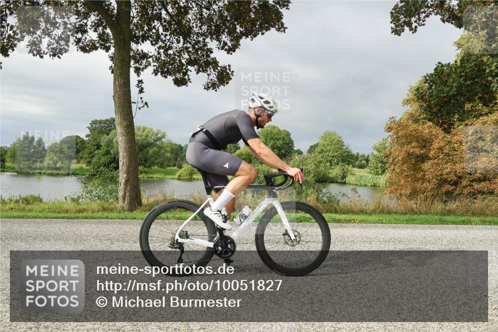 30.08.2026 - Elbe Triathlon Hamburg Michael Burmester http://msf.ph/oto/10051827 30.08.2026 10:01:05 Radfahren 548, 636, 671, 675, 699, 705, 831 meine-sportfotos.de