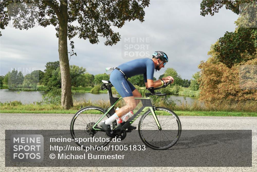 30.08.2026 - Elbe Triathlon Hamburg Michael Burmester http://msf.ph/oto/10051833 30.08.2026 10:01:09 Radfahren 650, 671, 675, 699, 700, 705, 831 meine-sportfotos.de