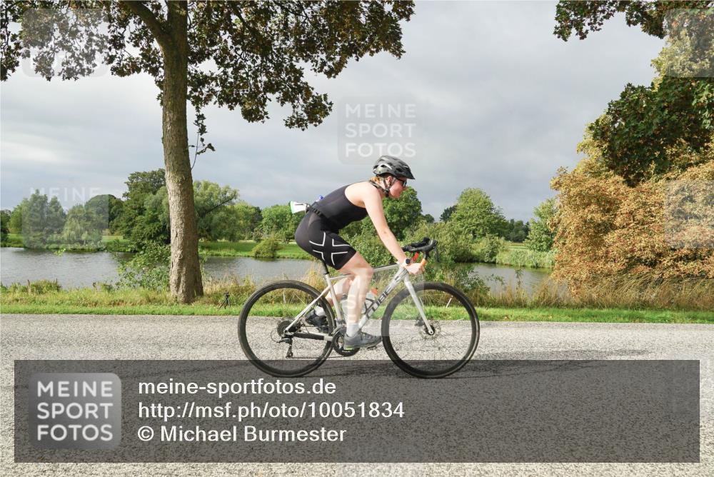 30.08.2026 - Elbe Triathlon Hamburg Michael Burmester http://msf.ph/oto/10051834 30.08.2026 10:01:10 Radfahren 533, 650, 671, 675, 700, 831 meine-sportfotos.de