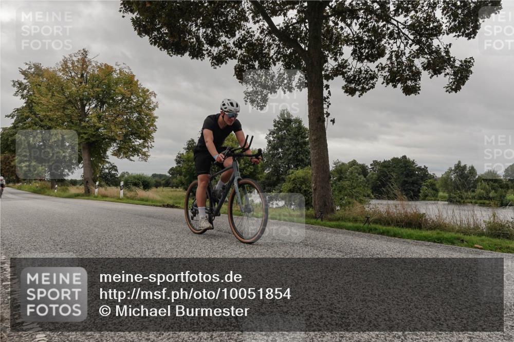 30.08.2026 - Elbe Triathlon Hamburg Michael Burmester http://msf.ph/oto/10051854 30.08.2026 10:24:13 Radfahren 793, 814, 822, 936, 941 meine-sportfotos.de