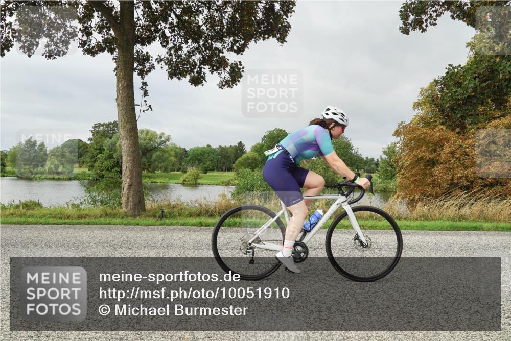 30.08.2026 - Elbe Triathlon Hamburg Michael Burmester http://msf.ph/oto/10051910 30.08.2026 10:02:13 Radfahren 414, 459, 552, 568, 702, 882, 915 meine-sportfotos.de
