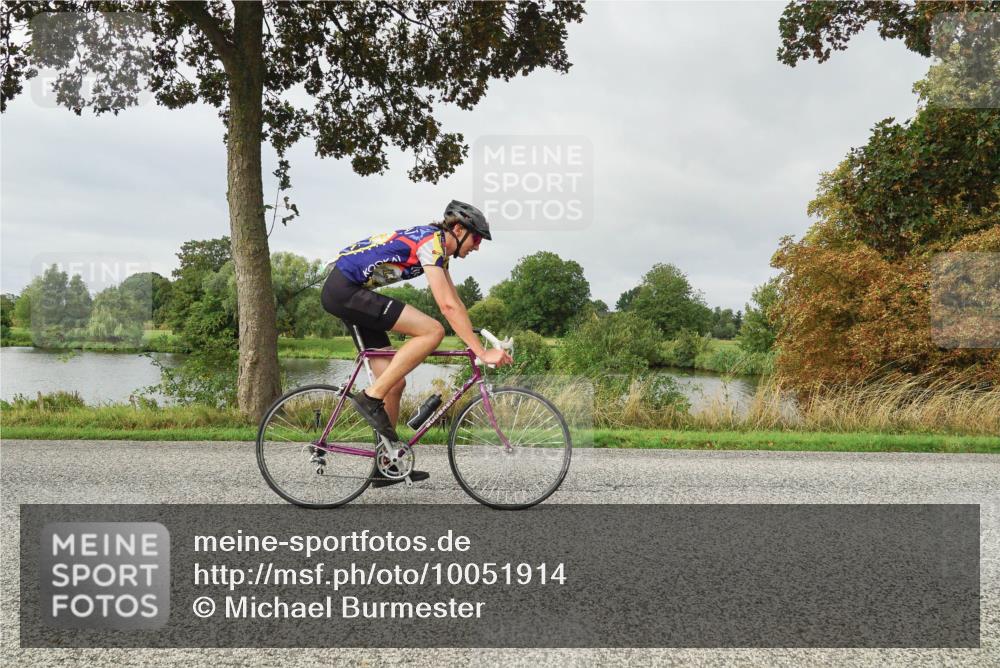 30.08.2026 - Elbe Triathlon Hamburg Michael Burmester http://msf.ph/oto/10051914 30.08.2026 10:02:17 Radfahren 414, 459, 568, 725, 882 meine-sportfotos.de