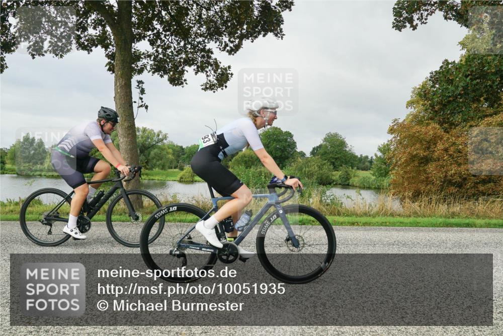 30.08.2026 - Elbe Triathlon Hamburg Michael Burmester http://msf.ph/oto/10051935 30.08.2026 10:02:40 Radfahren 564, 635, 774, 893 meine-sportfotos.de