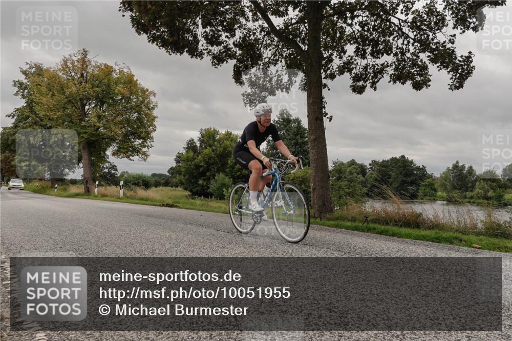 30.08.2026 - Elbe Triathlon Hamburg Michael Burmester http://msf.ph/oto/10051955 30.08.2026 10:26:12 Radfahren 680, 792, 933 meine-sportfotos.de