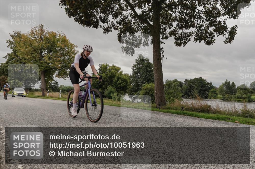 30.08.2026 - Elbe Triathlon Hamburg Michael Burmester http://msf.ph/oto/10051963 30.08.2026 10:26:28 Radfahren 716, 906 meine-sportfotos.de