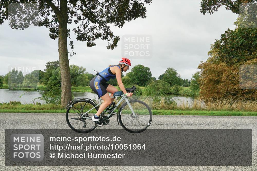 30.08.2026 - Elbe Triathlon Hamburg Michael Burmester http://msf.ph/oto/10051964 30.08.2026 10:03:01 Radfahren 460, 582, 921, 942, 978, 1894 meine-sportfotos.de