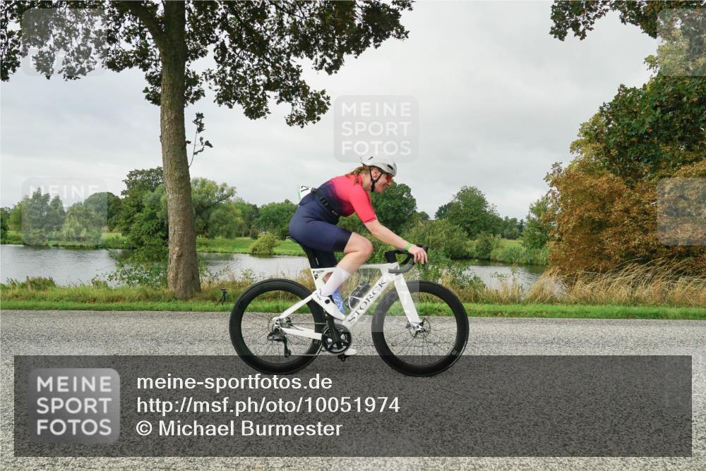 30.08.2026 - Elbe Triathlon Hamburg Michael Burmester http://msf.ph/oto/10051974 30.08.2026 10:03:05 Radfahren 460, 484, 567, 582, 666, 857, 921, 1894 meine-sportfotos.de