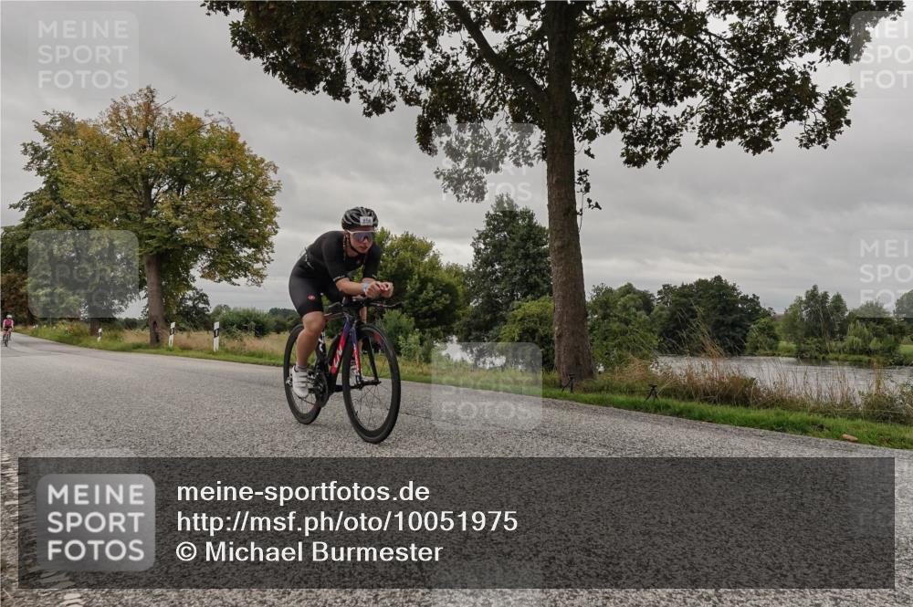 30.08.2026 - Elbe Triathlon Hamburg Michael Burmester http://msf.ph/oto/10051975 30.08.2026 10:26:45 Radfahren 856, 867 meine-sportfotos.de