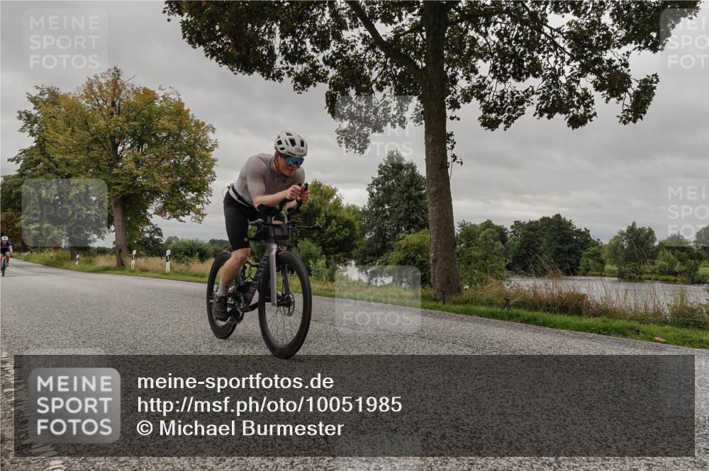 30.08.2026 - Elbe Triathlon Hamburg Michael Burmester http://msf.ph/oto/10051985 30.08.2026 10:26:55 Radfahren 811, 842, 960, 1008 meine-sportfotos.de