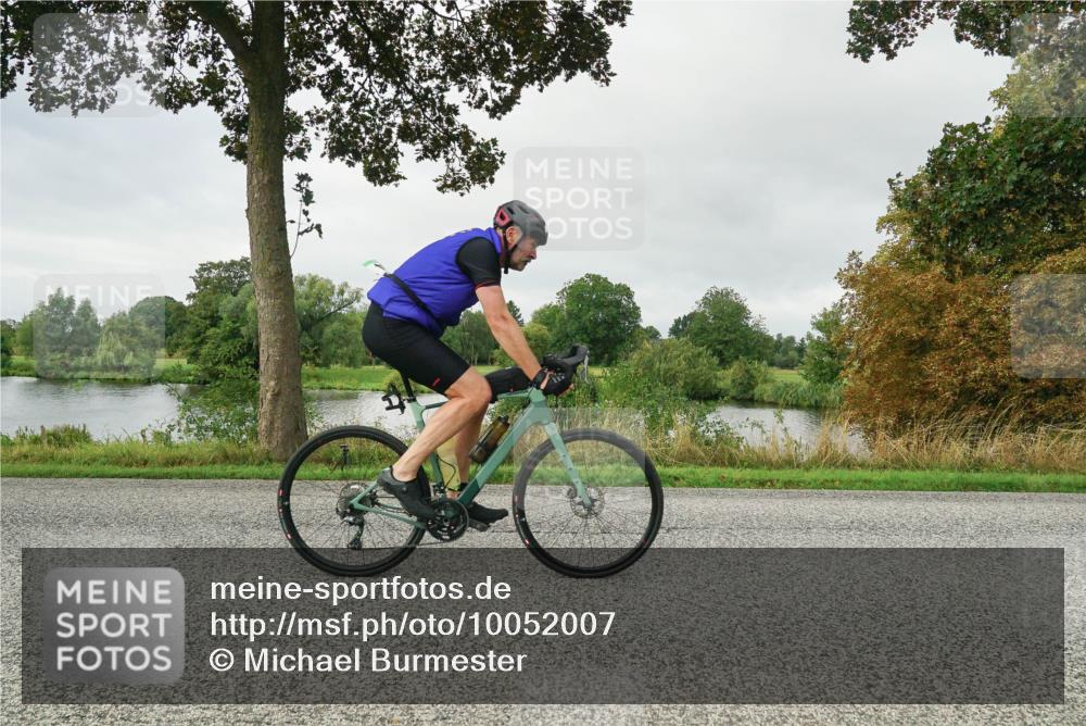 30.08.2026 - Elbe Triathlon Hamburg Michael Burmester http://msf.ph/oto/10052007 30.08.2026 10:03:43 Radfahren 572, 672, 764, 795, 824, 945 meine-sportfotos.de