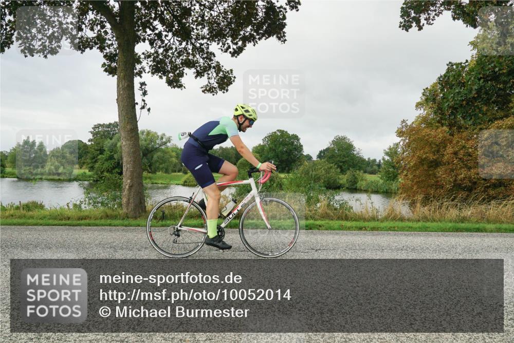 30.08.2026 - Elbe Triathlon Hamburg Michael Burmester http://msf.ph/oto/10052014 30.08.2026 10:03:50 Radfahren 426, 536, 589, 795, 805 meine-sportfotos.de