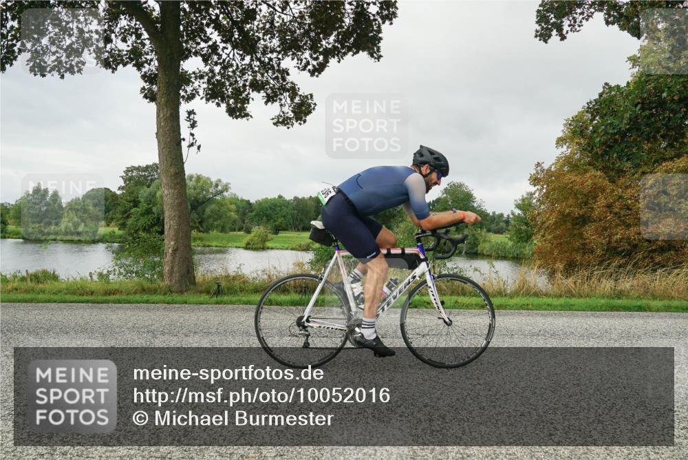30.08.2026 - Elbe Triathlon Hamburg Michael Burmester http://msf.ph/oto/10052016 30.08.2026 10:03:52 Radfahren 426, 536, 589, 805 meine-sportfotos.de
