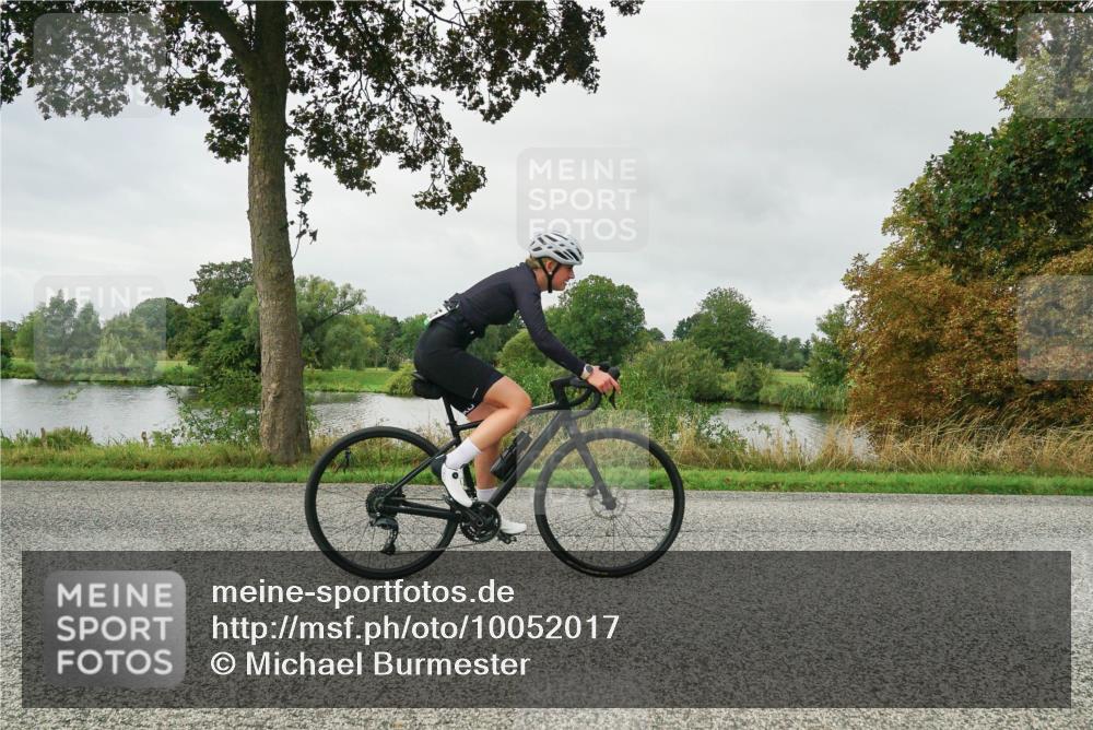 30.08.2026 - Elbe Triathlon Hamburg Michael Burmester http://msf.ph/oto/10052017 30.08.2026 10:03:54 Radfahren 426, 521, 536, 589, 805, 953 meine-sportfotos.de