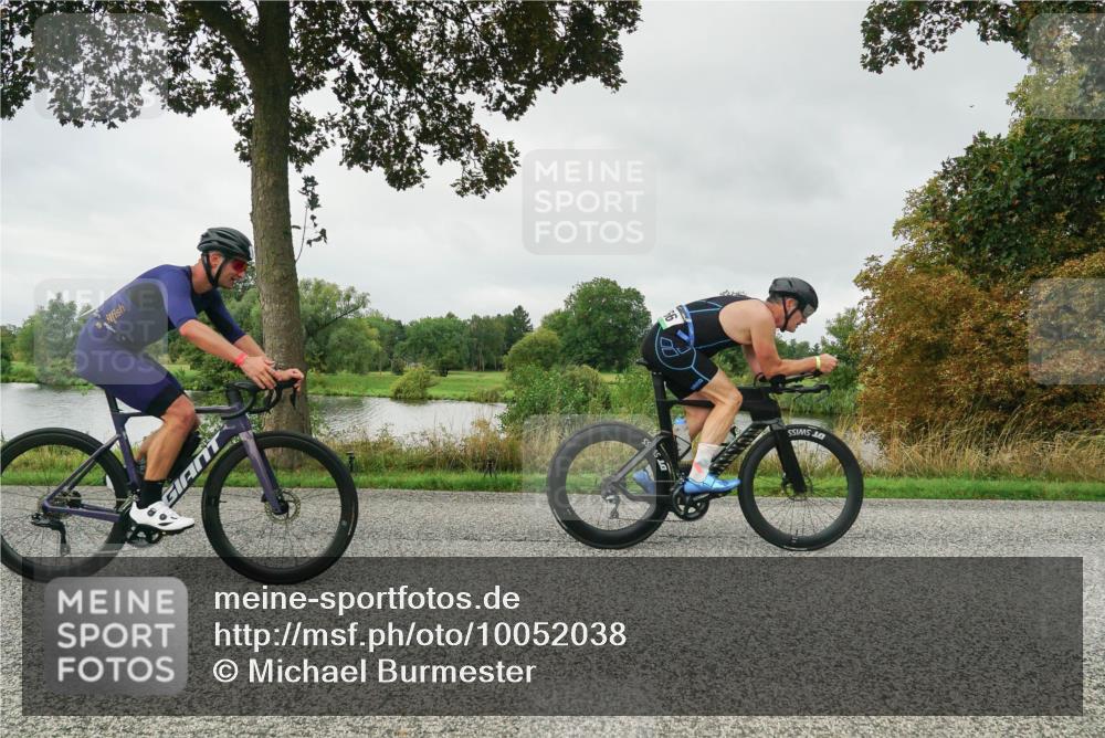 30.08.2026 - Elbe Triathlon Hamburg Michael Burmester http://msf.ph/oto/10052038 30.08.2026 10:04:20 Radfahren 597, 766, 818, 844, 952, 974 meine-sportfotos.de