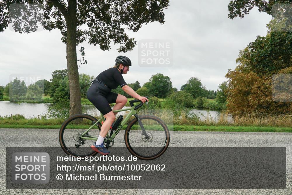 30.08.2026 - Elbe Triathlon Hamburg Michael Burmester http://msf.ph/oto/10052062 30.08.2026 10:05:09 Radfahren 703, 821, 925 meine-sportfotos.de