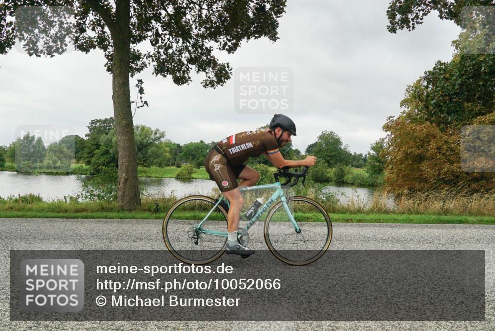 30.08.2026 - Elbe Triathlon Hamburg Michael Burmester http://msf.ph/oto/10052066 30.08.2026 10:05:14 Radfahren 591, 659, 703, 798 meine-sportfotos.de
