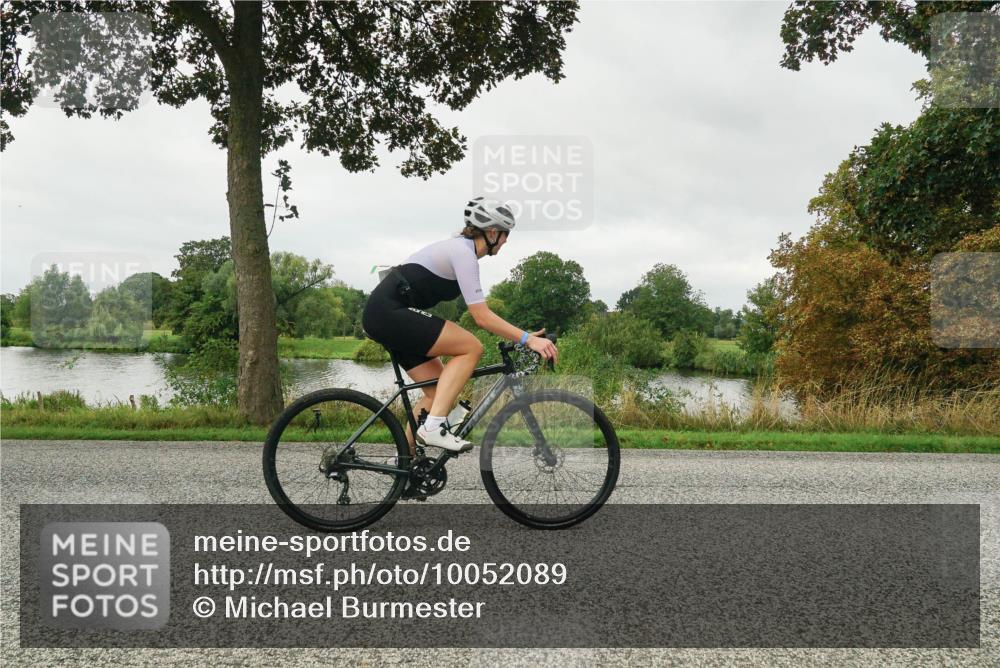 30.08.2026 - Elbe Triathlon Hamburg Michael Burmester http://msf.ph/oto/10052089 30.08.2026 10:05:46 Radfahren 786, 793, 817, 894, 941 meine-sportfotos.de