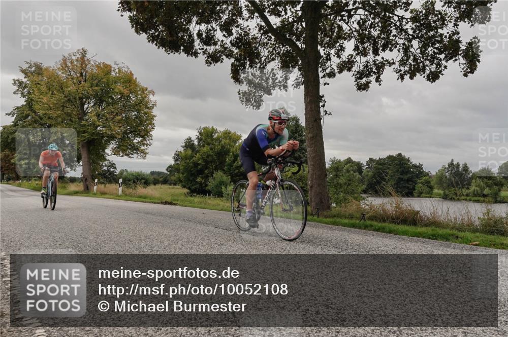 30.08.2026 - Elbe Triathlon Hamburg Michael Burmester http://msf.ph/oto/10052108 30.08.2026 10:29:04 Radfahren 902, 923, 1052, 1060 meine-sportfotos.de
