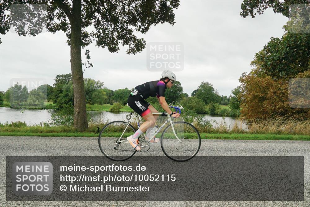 30.08.2026 - Elbe Triathlon Hamburg Michael Burmester http://msf.ph/oto/10052115 30.08.2026 10:06:19 Radfahren 483, 806, 816, 877 meine-sportfotos.de