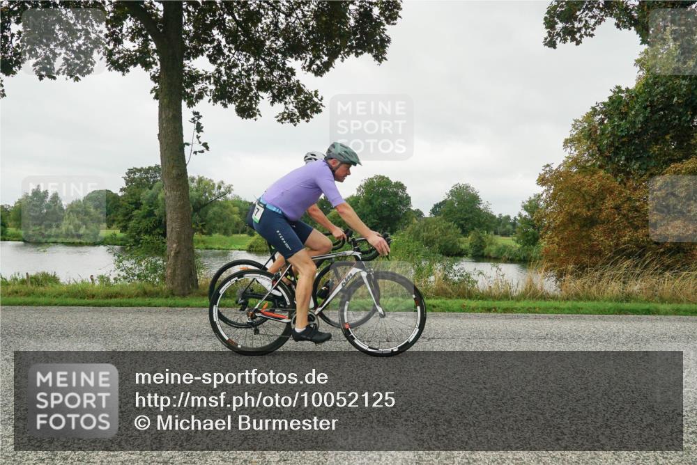 30.08.2026 - Elbe Triathlon Hamburg Michael Burmester http://msf.ph/oto/10052125 30.08.2026 10:06:27 Radfahren 490, 498, 609, 668, 687, 715, 806 meine-sportfotos.de