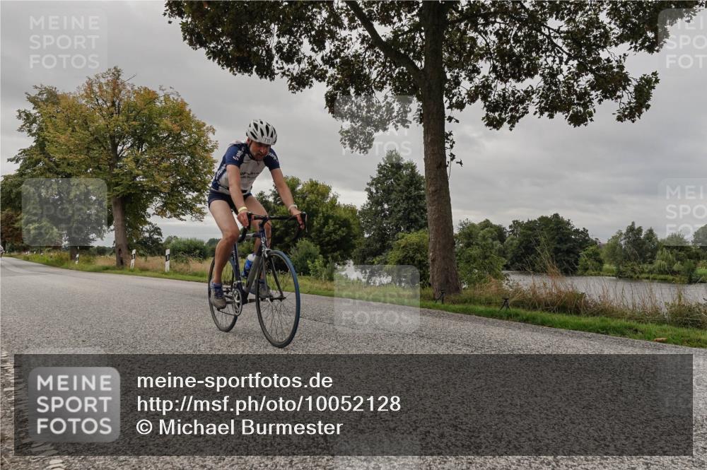 30.08.2026 - Elbe Triathlon Hamburg Michael Burmester http://msf.ph/oto/10052128 30.08.2026 10:29:30 Radfahren 711, 808, 990, 994 meine-sportfotos.de