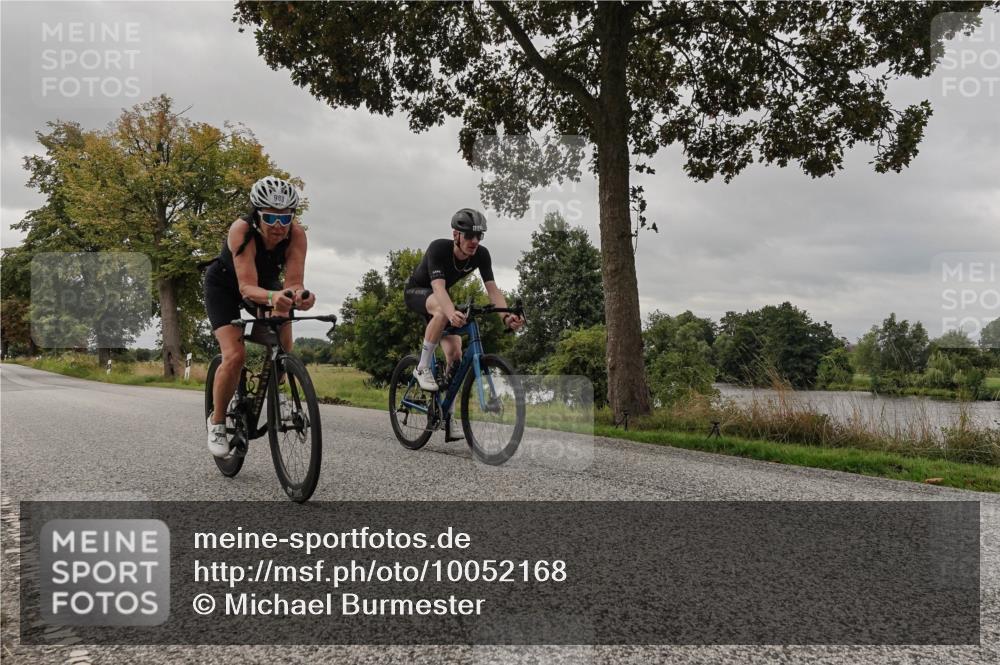 30.08.2026 - Elbe Triathlon Hamburg Michael Burmester http://msf.ph/oto/10052168 30.08.2026 10:29:49 Radfahren 836, 883, 939, 983, 1010, 1039, 1042 meine-sportfotos.de