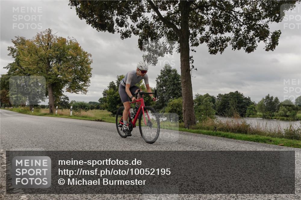 30.08.2026 - Elbe Triathlon Hamburg Michael Burmester http://msf.ph/oto/10052195 30.08.2026 10:30:11 Radfahren 797, 918, 1030 meine-sportfotos.de