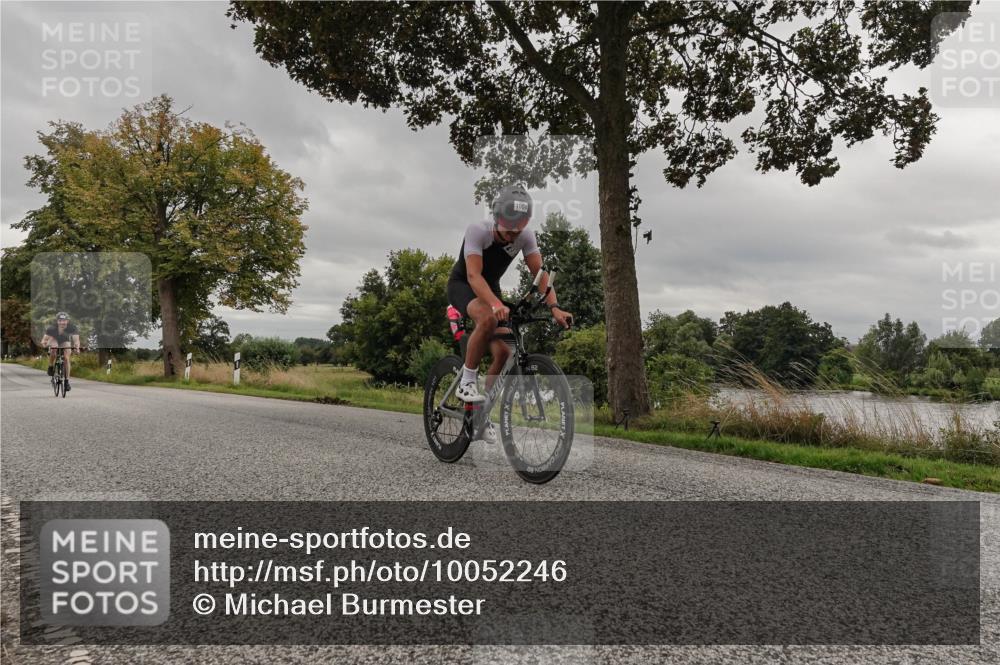30.08.2026 - Elbe Triathlon Hamburg Michael Burmester http://msf.ph/oto/10052246 30.08.2026 10:30:56 Radfahren 1004, 1063 meine-sportfotos.de