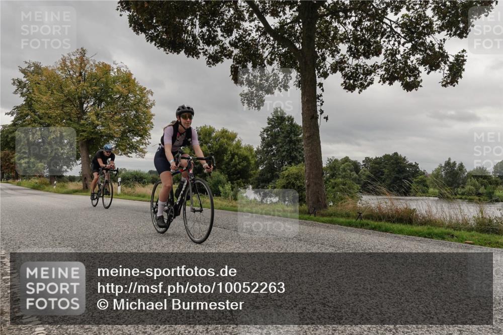 30.08.2026 - Elbe Triathlon Hamburg Michael Burmester http://msf.ph/oto/10052263 30.08.2026 10:31:11 Radfahren 646, 833, 880, 1099 meine-sportfotos.de