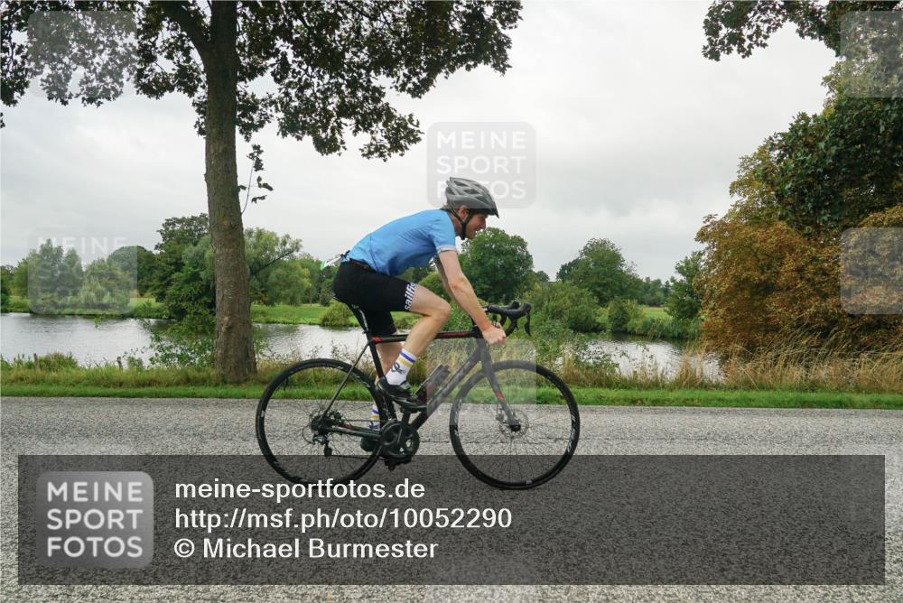 30.08.2026 - Elbe Triathlon Hamburg Michael Burmester http://msf.ph/oto/10052290 30.08.2026 10:08:41 Radfahren 425, 634, 676, 686, 709, 736 meine-sportfotos.de