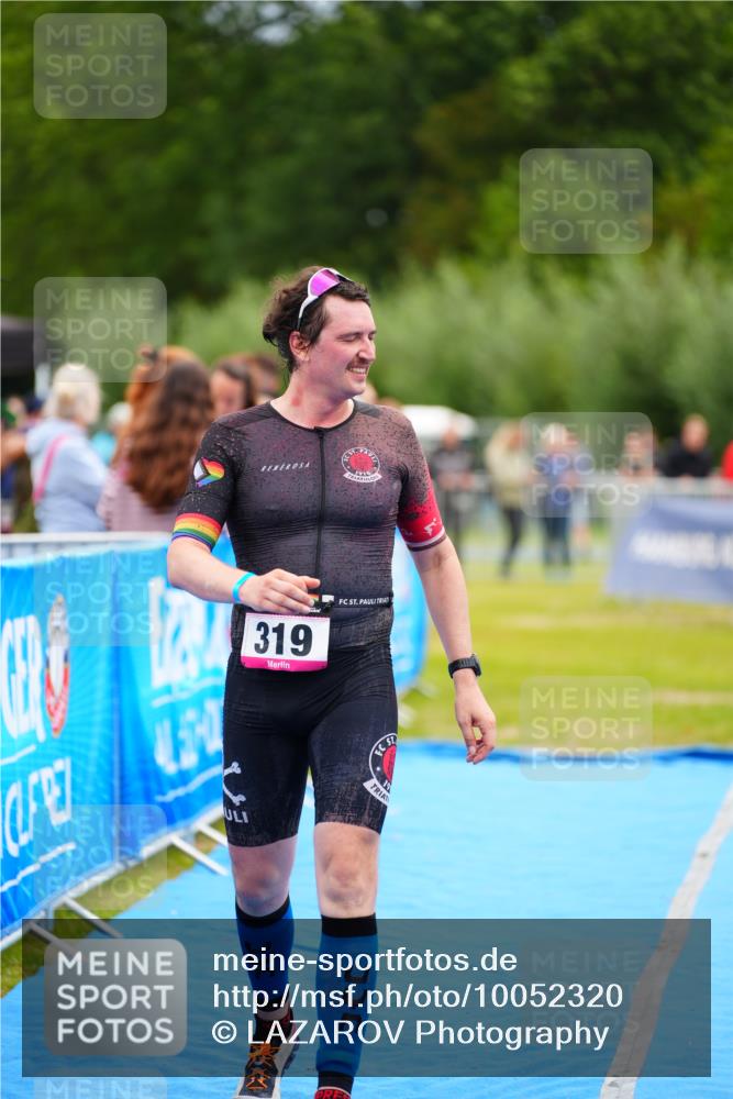 30.08.2026 - Elbe Triathlon Hamburg LAZAROV Photography http://msf.ph/oto/10052320 30.08.2026 10:46:00 Ziel 319 meine-sportfotos.de