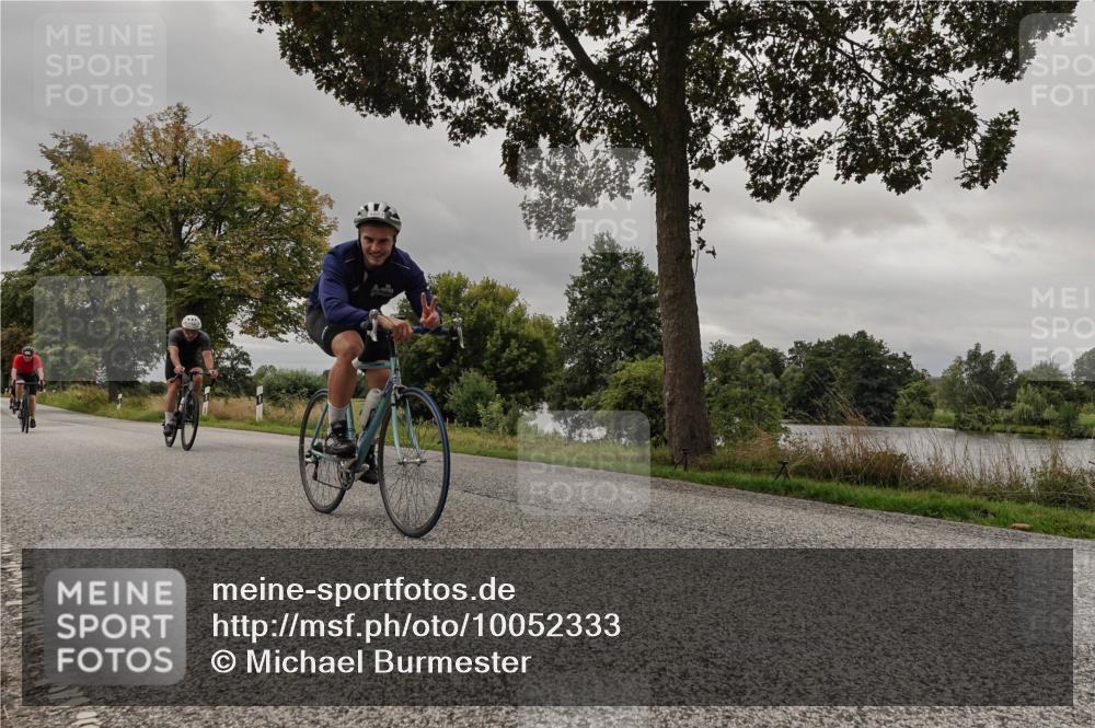 30.08.2026 - Elbe Triathlon Hamburg Michael Burmester http://msf.ph/oto/10052333 30.08.2026 10:32:09 Radfahren 919, 932, 958, 1027, 1080, 1102 meine-sportfotos.de