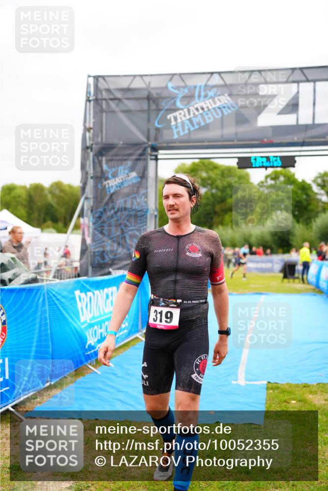 30.08.2026 - Elbe Triathlon Hamburg LAZAROV Photography http://msf.ph/oto/10052355 30.08.2026 10:46:04 Ziel  meine-sportfotos.de