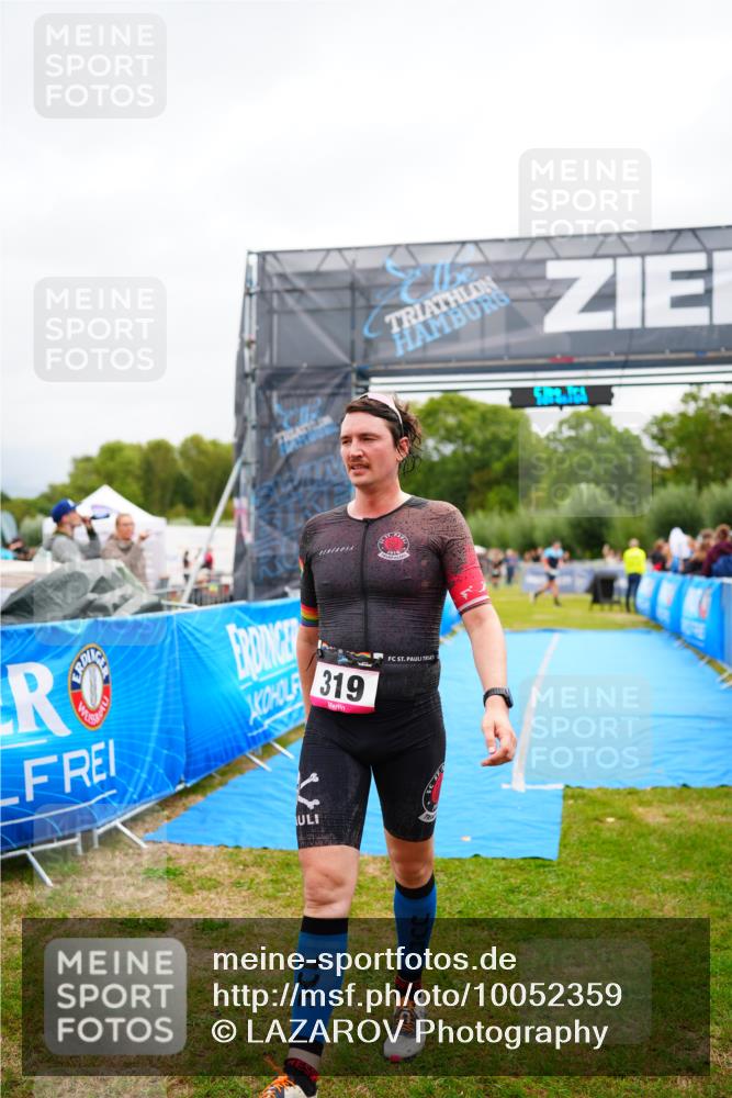 30.08.2026 - Elbe Triathlon Hamburg LAZAROV Photography http://msf.ph/oto/10052359 30.08.2026 10:46:05 Ziel  meine-sportfotos.de