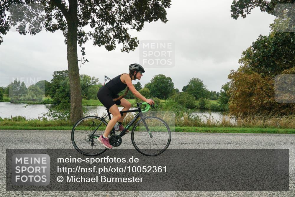 30.08.2026 - Elbe Triathlon Hamburg Michael Burmester http://msf.ph/oto/10052361 30.08.2026 10:09:50 Radfahren 529, 570, 690, 828, 858, 937 meine-sportfotos.de
