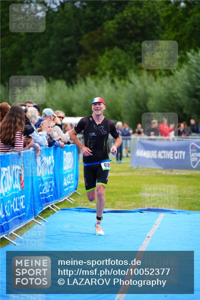 30.08.2026 - Elbe Triathlon Hamburg LAZAROV Photography http://msf.ph/oto/10052377 30.08.2026 10:46:13 Ziel 691 meine-sportfotos.de