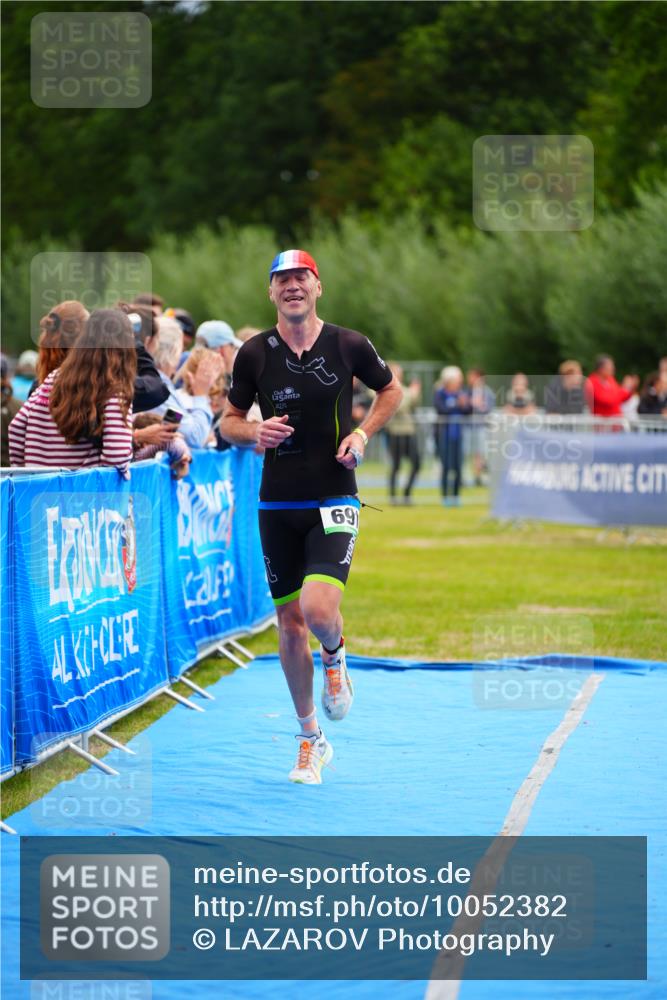 30.08.2026 - Elbe Triathlon Hamburg LAZAROV Photography http://msf.ph/oto/10052382 30.08.2026 10:46:14 Ziel 691 meine-sportfotos.de