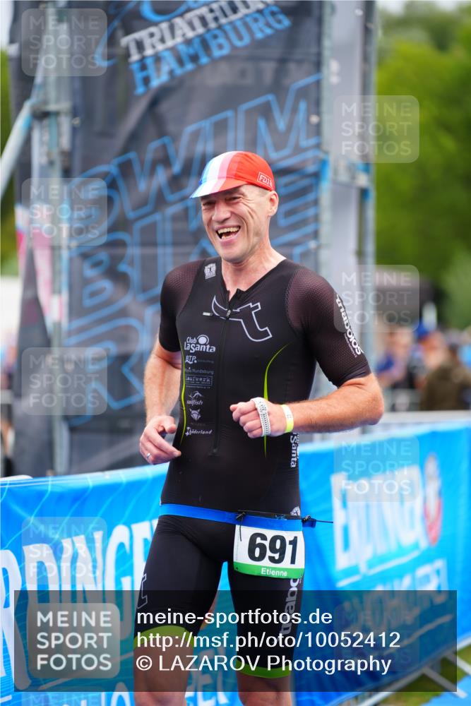 30.08.2026 - Elbe Triathlon Hamburg LAZAROV Photography http://msf.ph/oto/10052412 30.08.2026 10:46:16 Ziel 691 meine-sportfotos.de