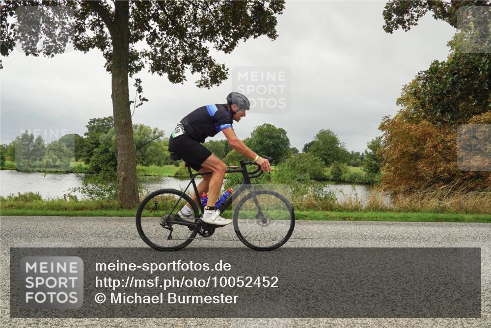 30.08.2026 - Elbe Triathlon Hamburg Michael Burmester http://msf.ph/oto/10052452 30.08.2026 10:11:14 Radfahren 364, 581, 633, 749, 836, 927 meine-sportfotos.de