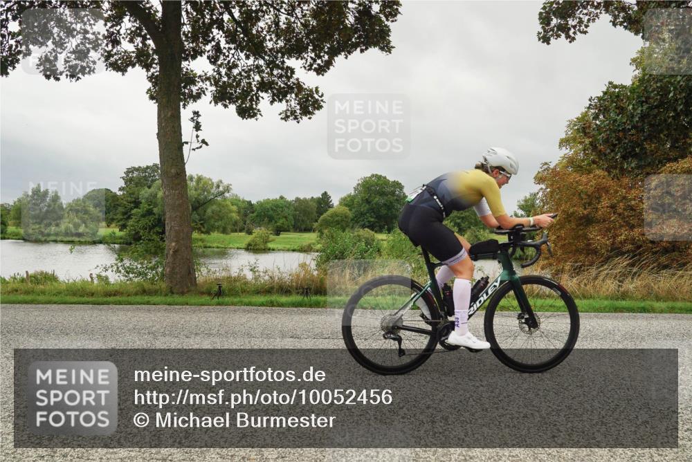 30.08.2026 - Elbe Triathlon Hamburg Michael Burmester http://msf.ph/oto/10052456 30.08.2026 10:11:15 Radfahren 364, 581, 633, 749, 836, 927 meine-sportfotos.de