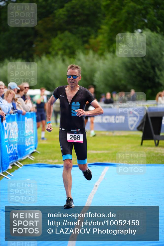 30.08.2026 - Elbe Triathlon Hamburg LAZAROV Photography http://msf.ph/oto/10052459 30.08.2026 10:46:31 Ziel 266, 508 meine-sportfotos.de