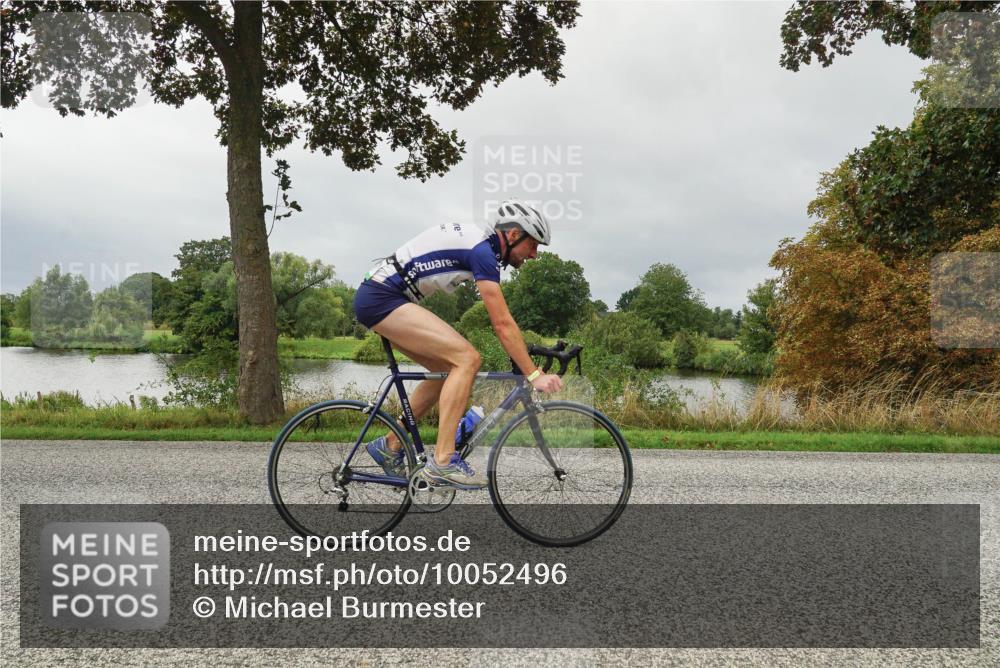 30.08.2026 - Elbe Triathlon Hamburg Michael Burmester http://msf.ph/oto/10052496 30.08.2026 10:12:01 Radfahren 711, 742, 757, 843, 969 meine-sportfotos.de