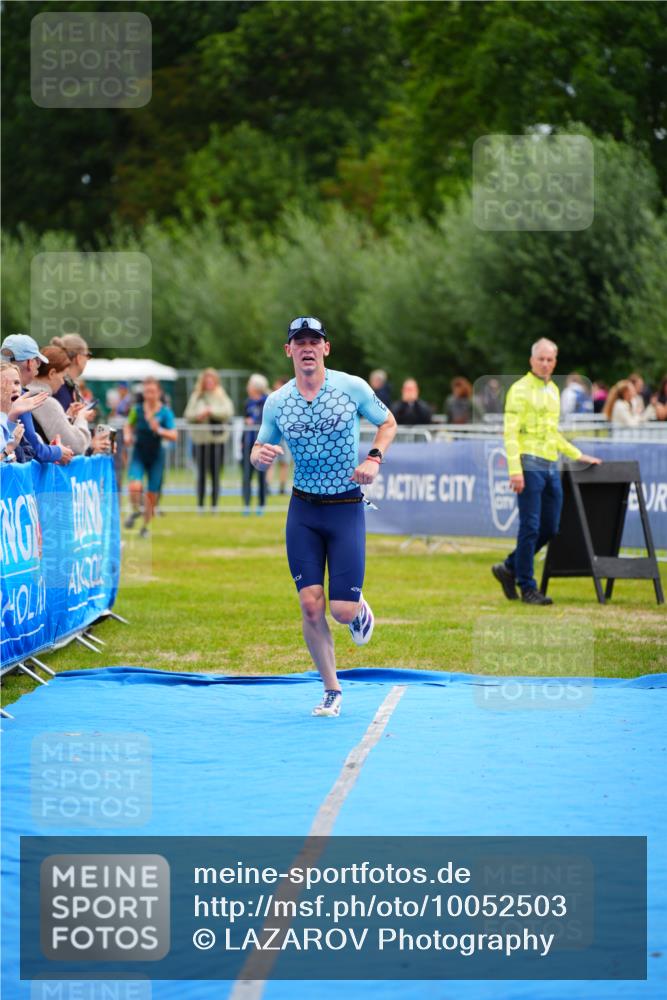 30.08.2026 - Elbe Triathlon Hamburg LAZAROV Photography http://msf.ph/oto/10052503 30.08.2026 10:46:38 Ziel 354, 508 meine-sportfotos.de