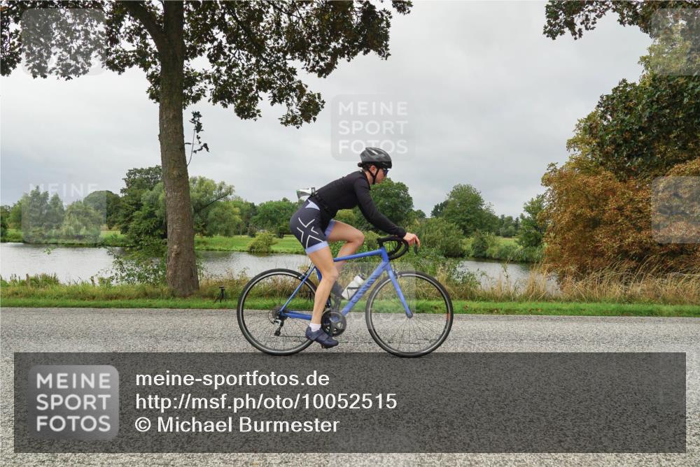 30.08.2026 - Elbe Triathlon Hamburg Michael Burmester http://msf.ph/oto/10052515 30.08.2026 10:12:16 Radfahren 488, 698, 710, 853, 980 meine-sportfotos.de