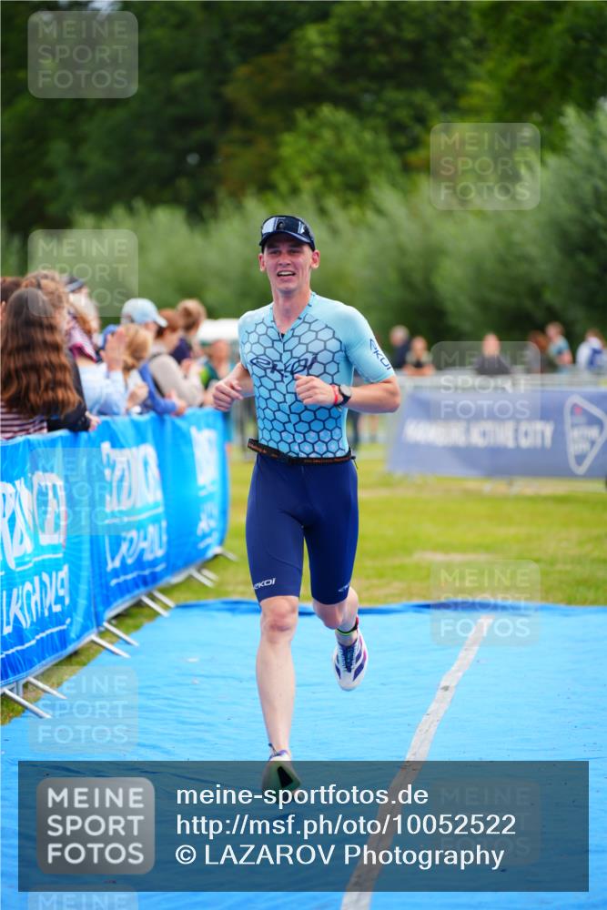 30.08.2026 - Elbe Triathlon Hamburg LAZAROV Photography http://msf.ph/oto/10052522 30.08.2026 10:46:39 Ziel 354, 508 meine-sportfotos.de
