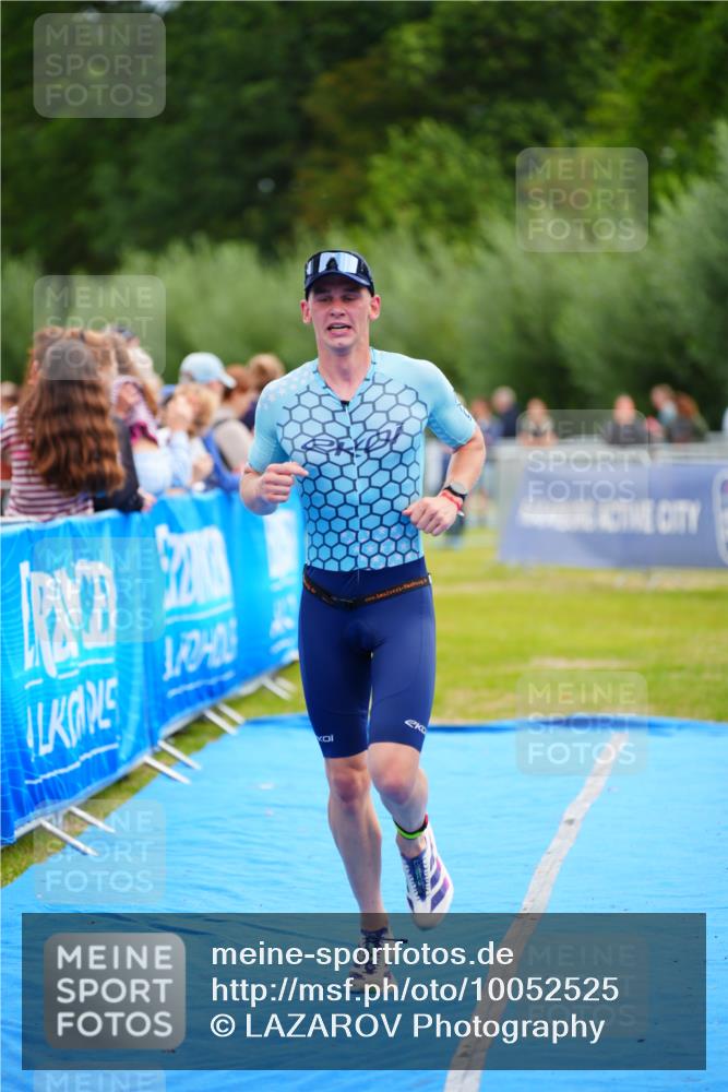 30.08.2026 - Elbe Triathlon Hamburg LAZAROV Photography http://msf.ph/oto/10052525 30.08.2026 10:46:39 Ziel 354, 508 meine-sportfotos.de