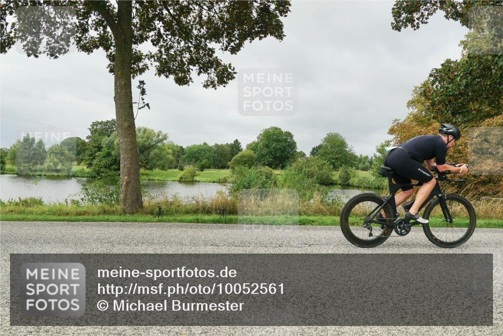 30.08.2026 - Elbe Triathlon Hamburg Michael Burmester http://msf.ph/oto/10052561 30.08.2026 10:12:59 Radfahren 441, 537, 664, 669, 722, 728, 813, 872, 883 meine-sportfotos.de